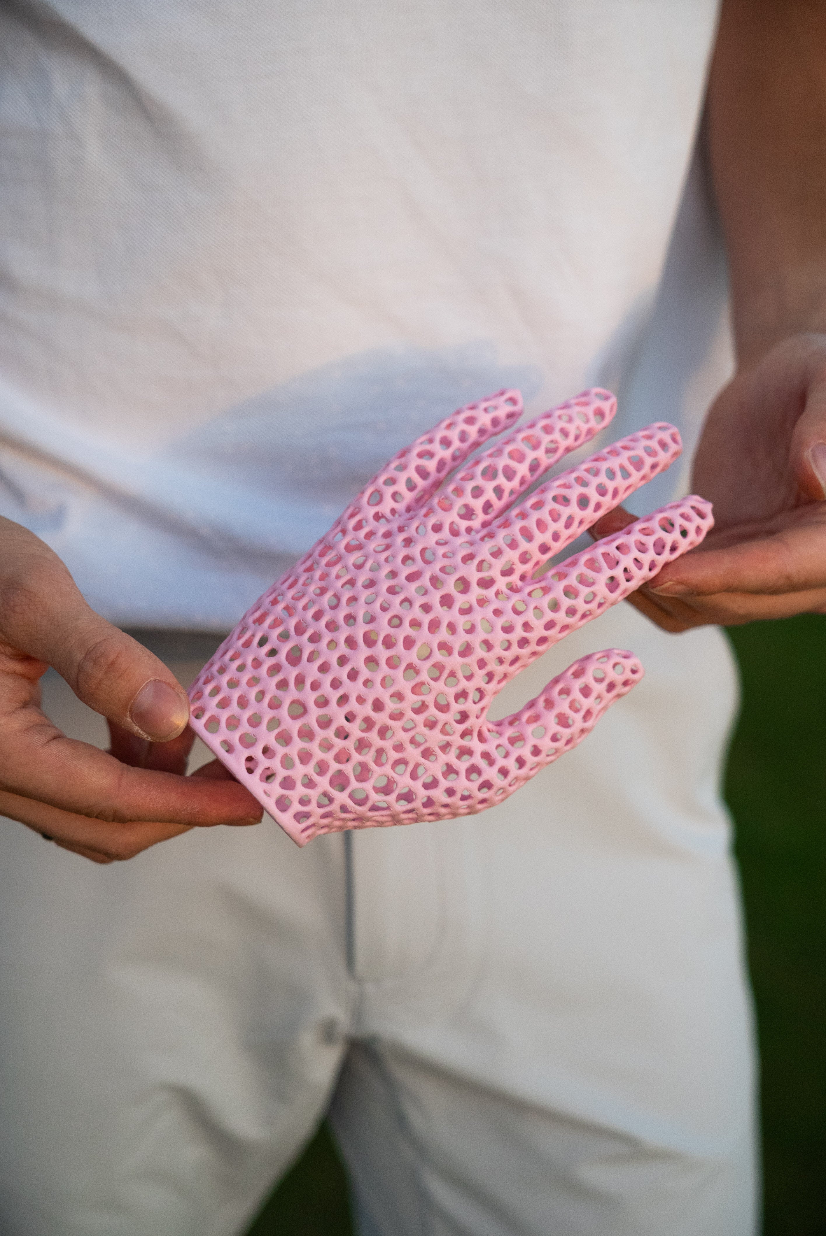 GloveTray™ Golf Glove Holder – Rose Quartz