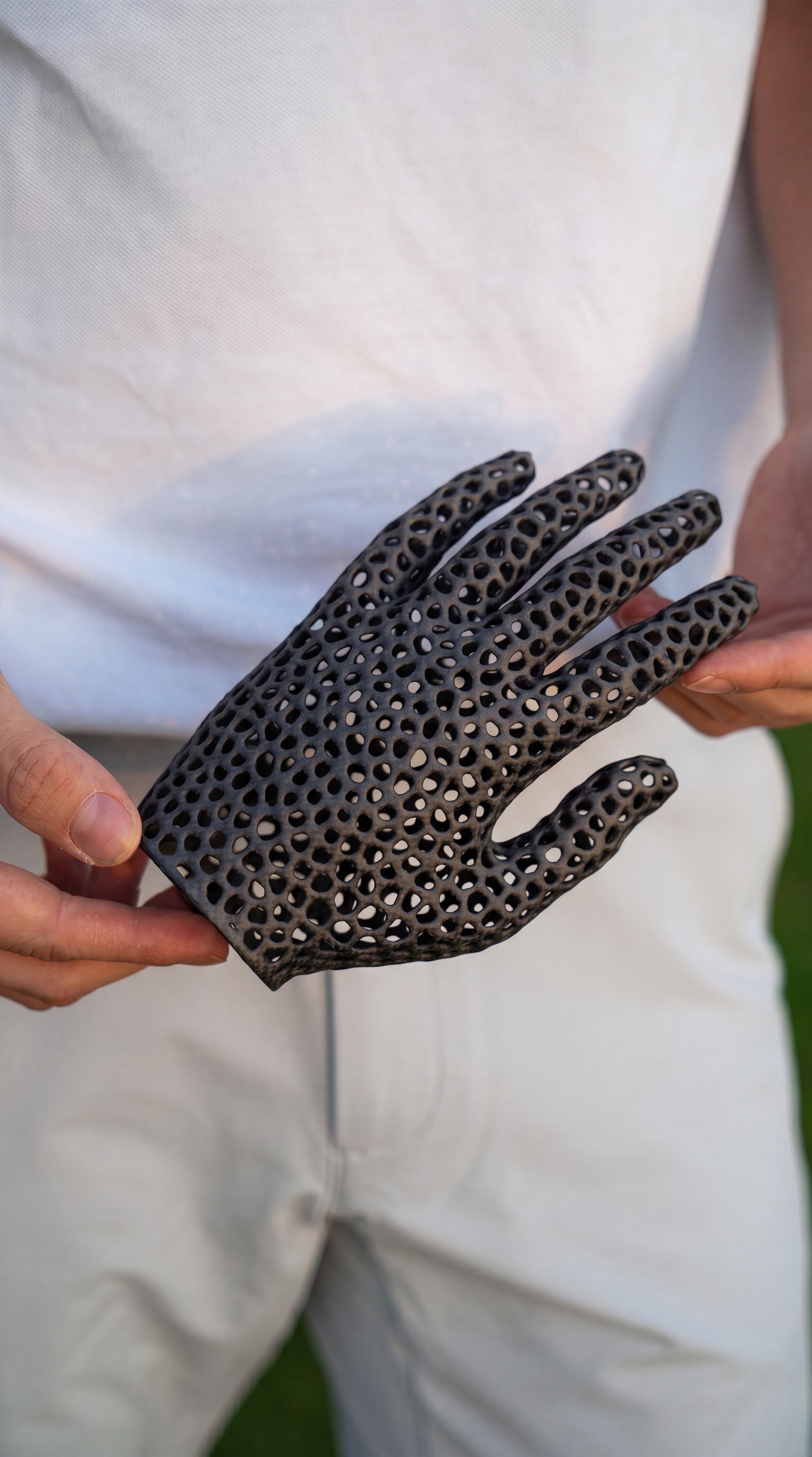 GloveTray™ Golf Glove Holder – Carbon Black