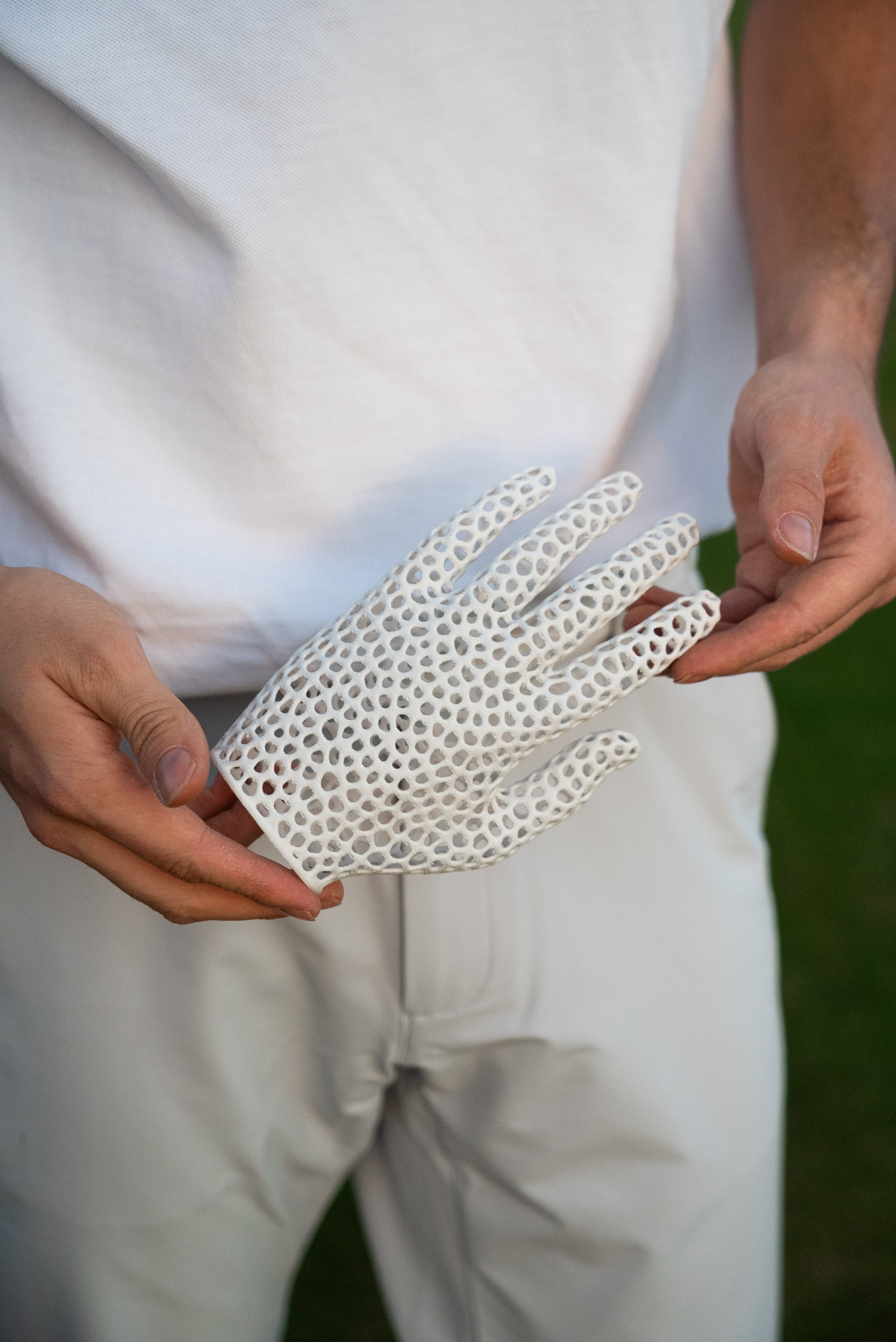 GloveTray™ Golf Glove Holder – Transparent White